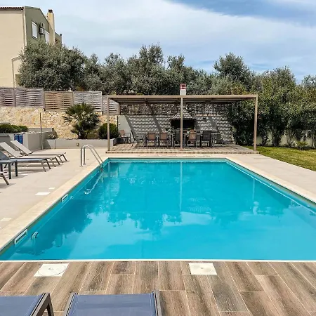 Aelia I Modern & Ideal For Large Groups Galatas (Chania)