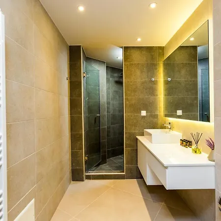 Aelia I Modern & Ideal For Large Groups Galatas (Chania)