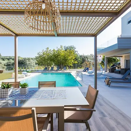 Aelia I Modern & Ideal For Large Groups