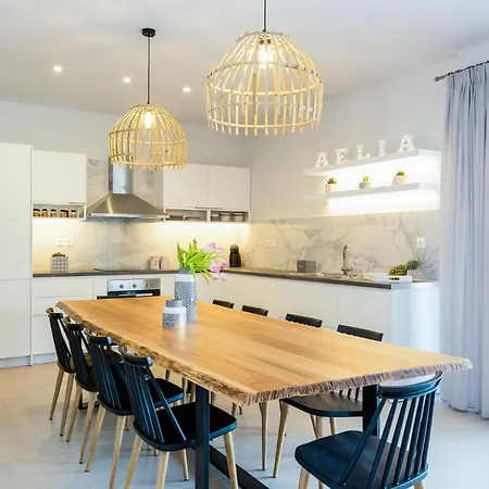 Aelia I Modern & Ideal For Large Groups Galatas (Chania)