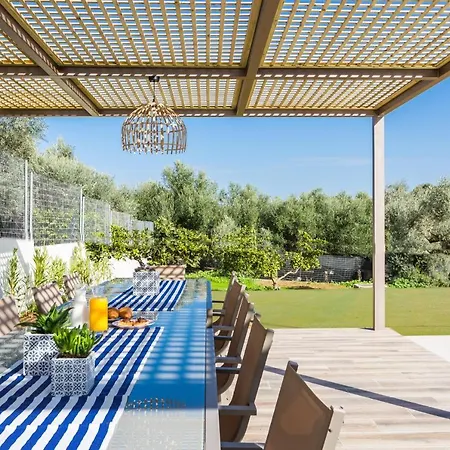 Aelia I Modern & Ideal For Large Groups * Galatas (Chania)
