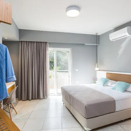 Aelia I Modern & Ideal For Large Groups Villa